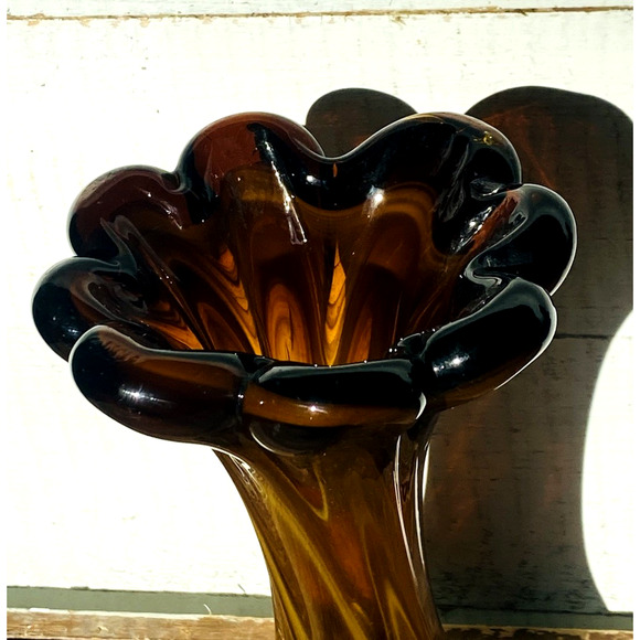 Vintage Mid Century Amber Slag Glass Vase 6.25" Tall - Picture 3 of 8